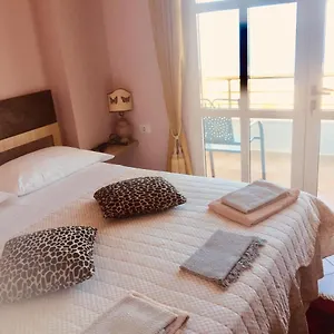 Casa Vacanze Nail Pensión Vlorë