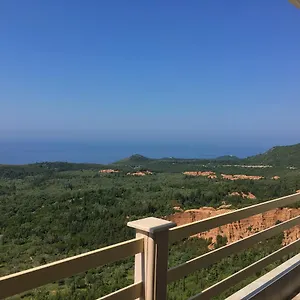 Aleks Hotel Vuno